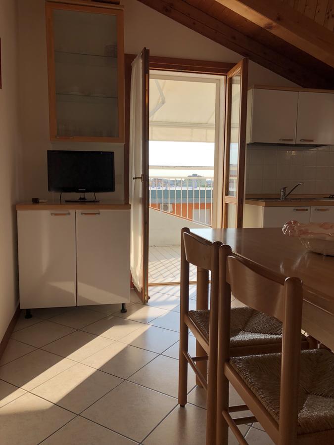 Residence Moresco Lido di Jesolo Eksteriør billede